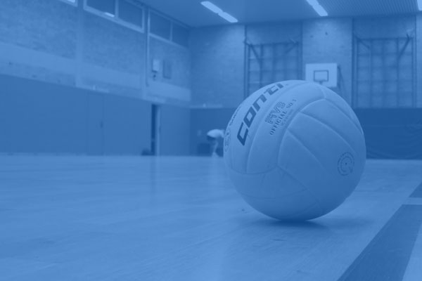 blank_blau_pexels li-sun-2294354